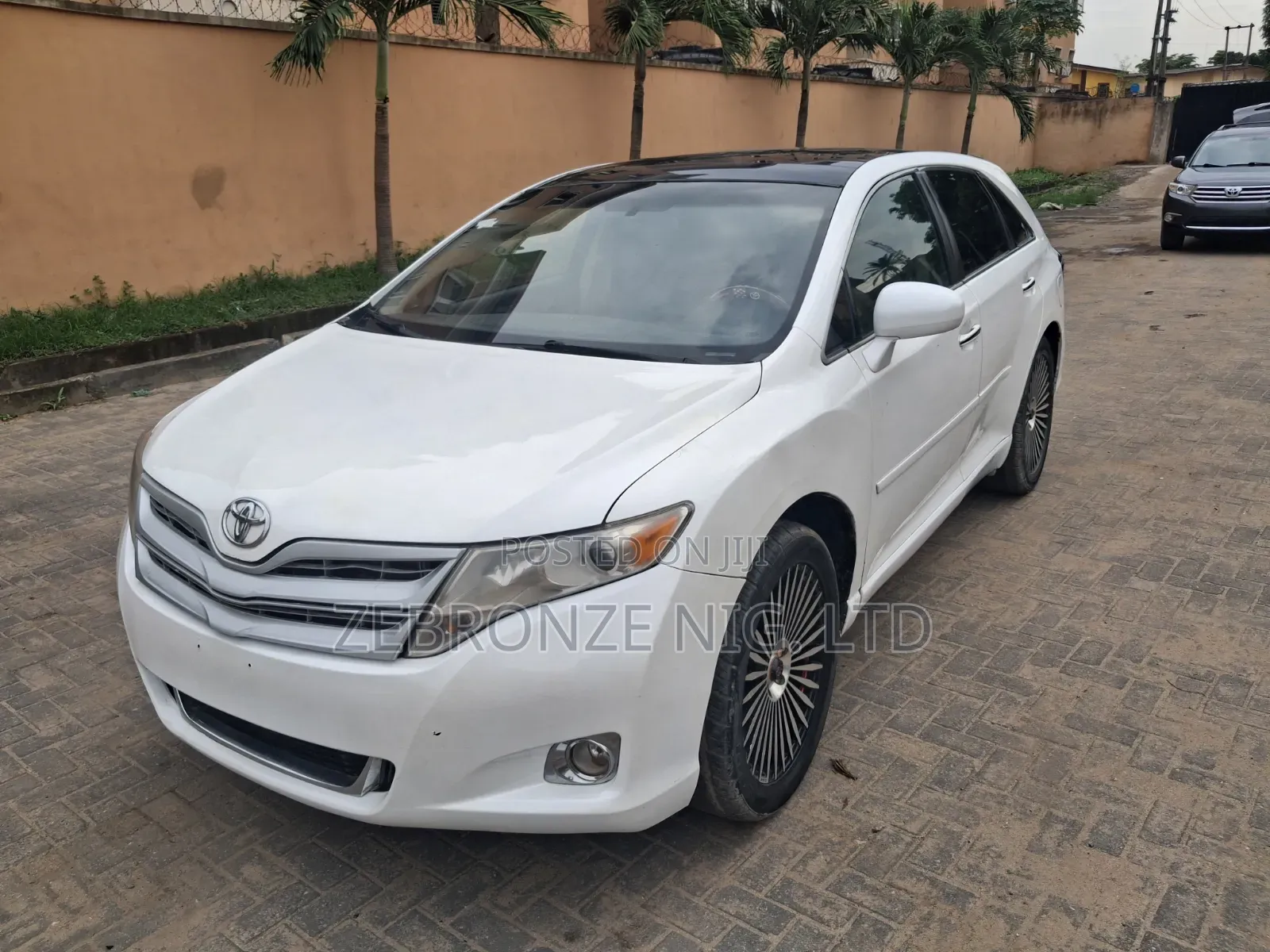 Toyota Venza AWD 2010 White