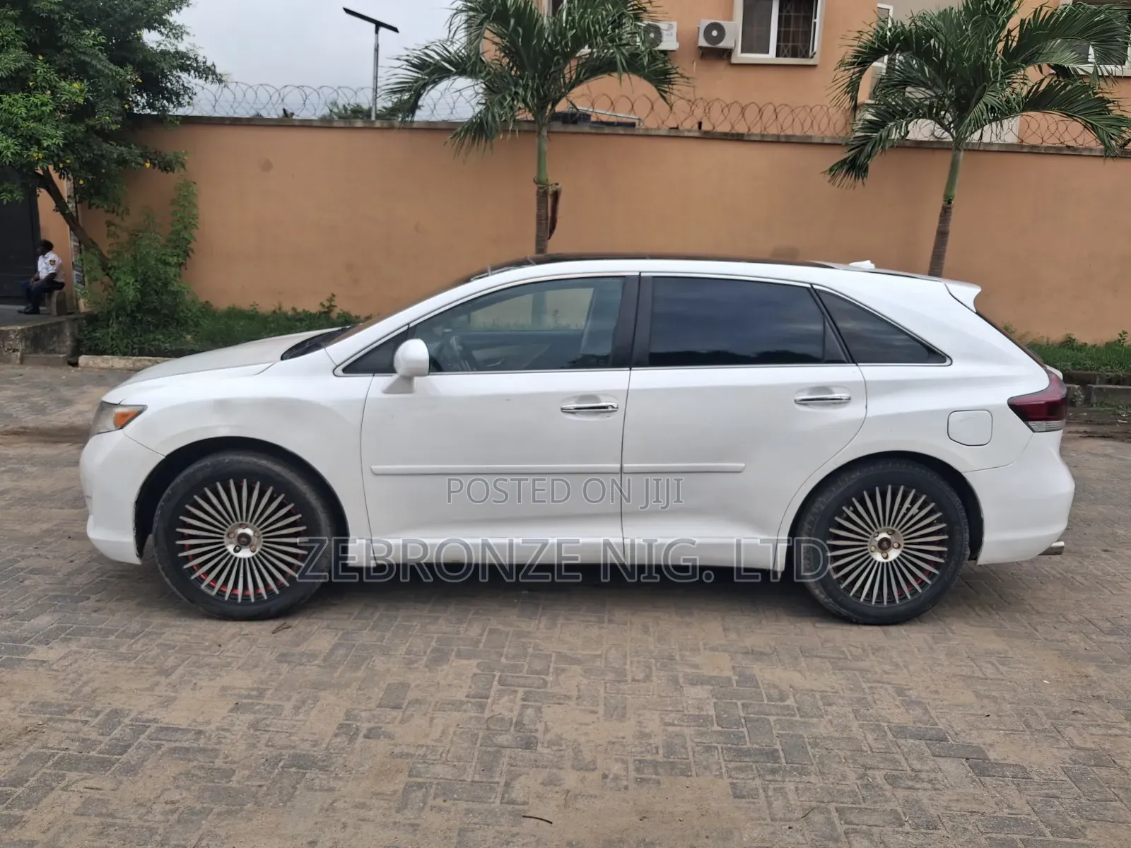 Toyota Venza AWD 2010 White