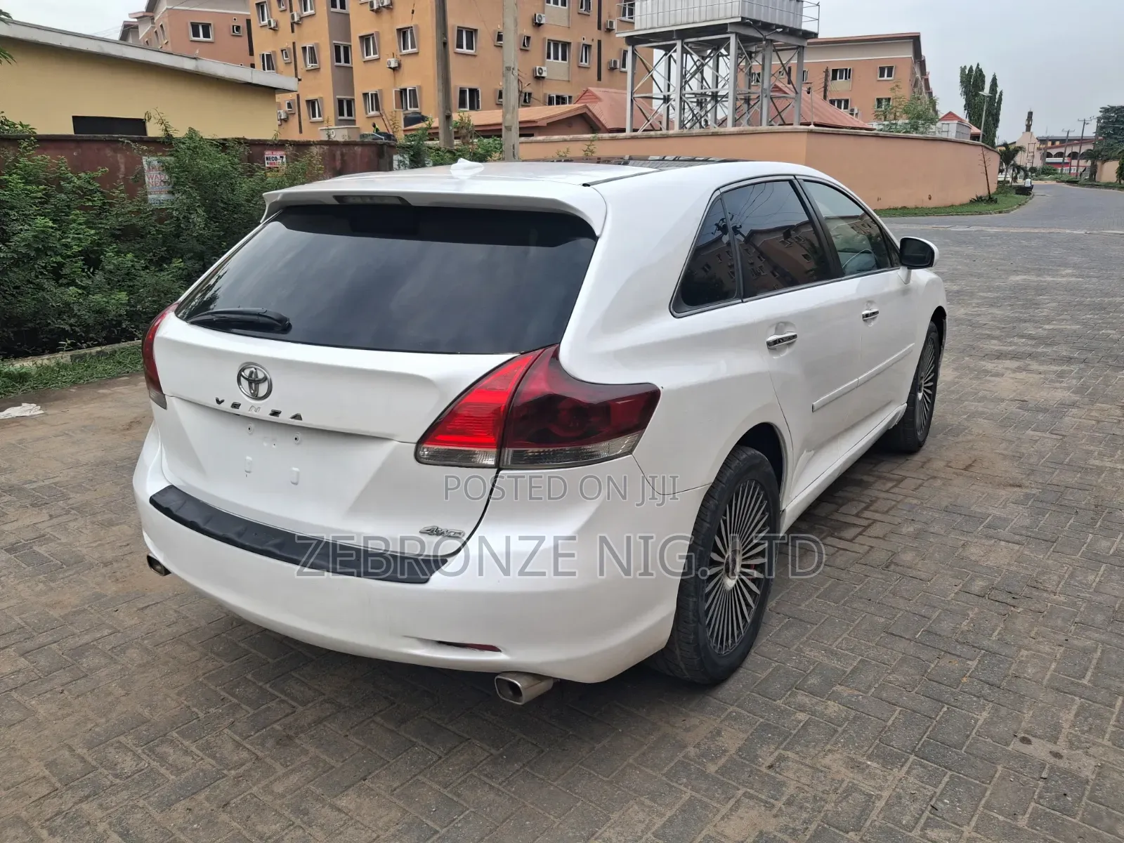 Toyota Venza AWD 2010 White