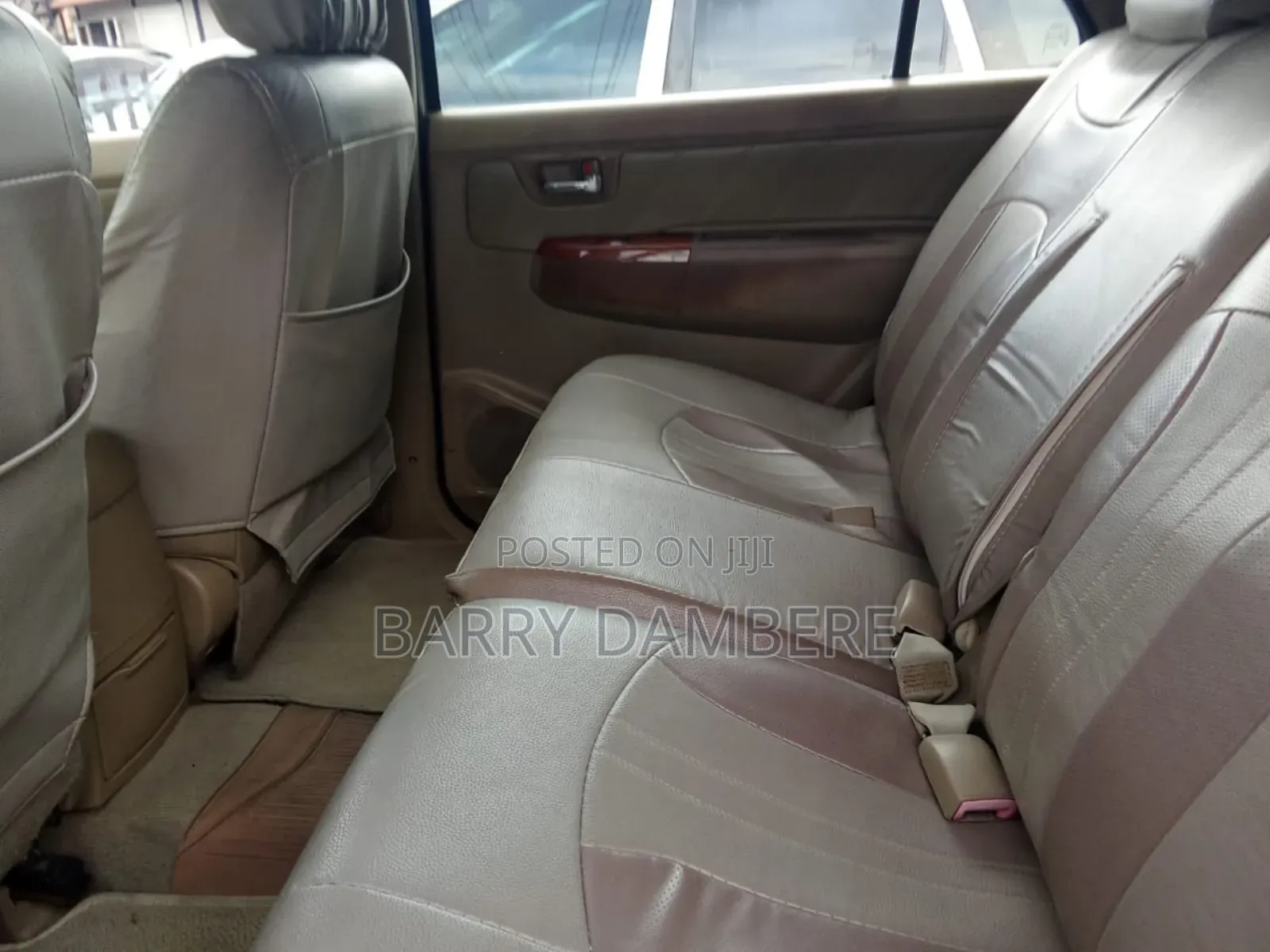 Toyota Fortuner 2010 Silver