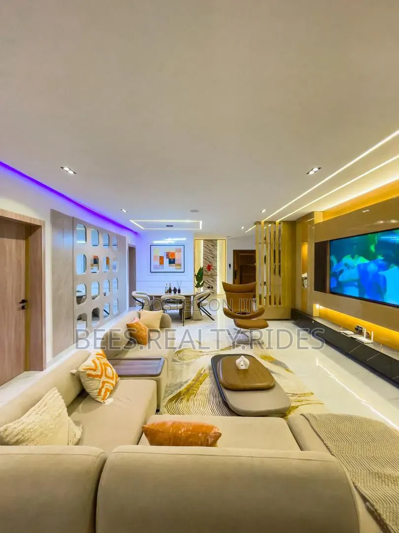 Alexa 2 Bedroom Apartment With a Pool, Gym and a Balcony