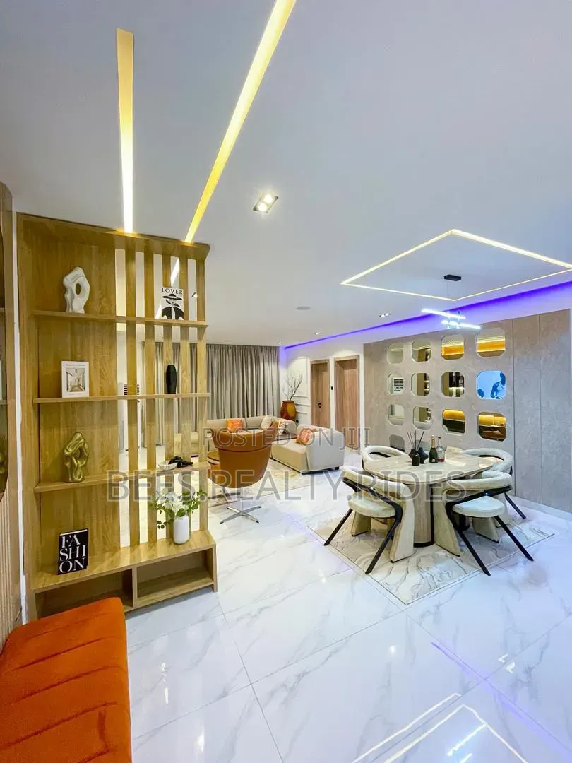 Alexa 2 Bedroom Apartment With a Pool, Gym and a Balcony