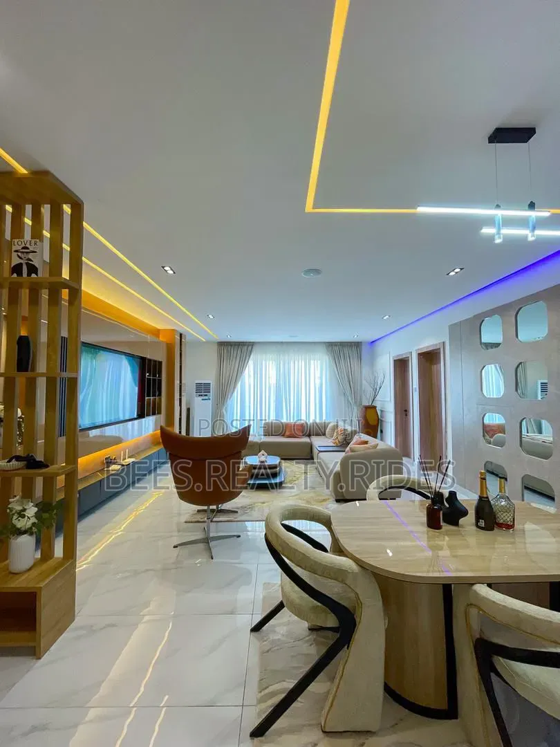 Alexa 2 Bedroom Apartment With a Pool, Gym and a Balcony