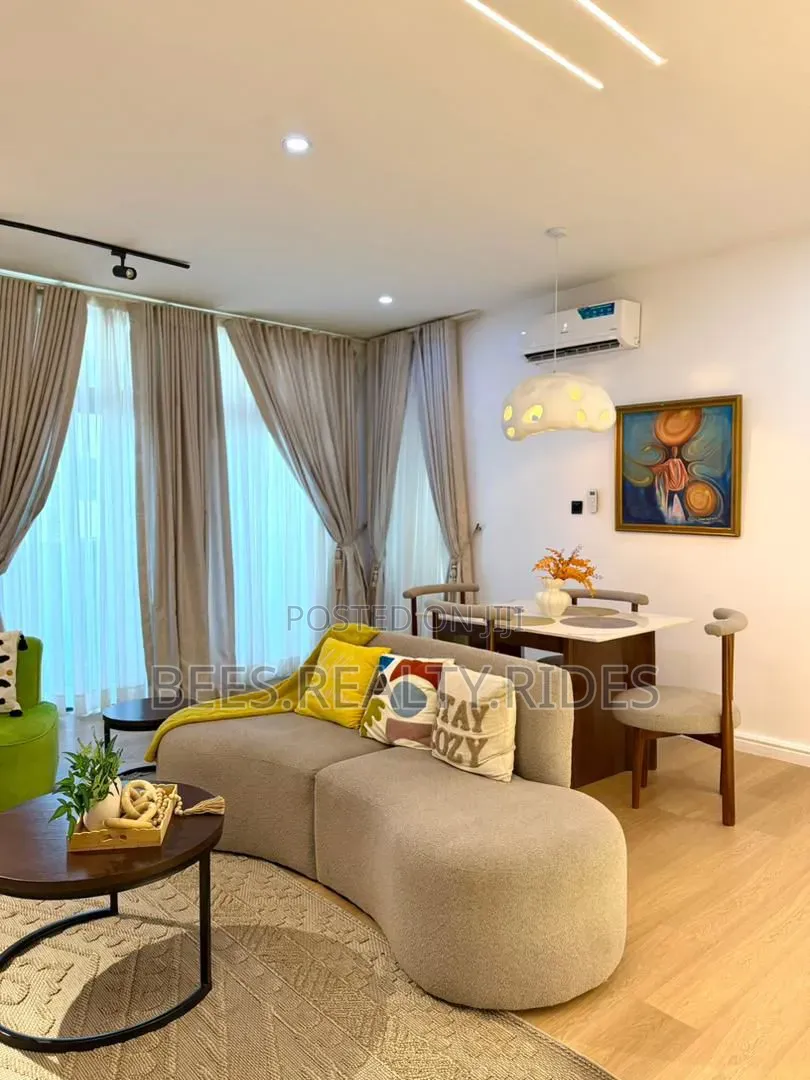 Brand New 1 Bedroom With a Pool, Ps5, Balcony a Washing Machine