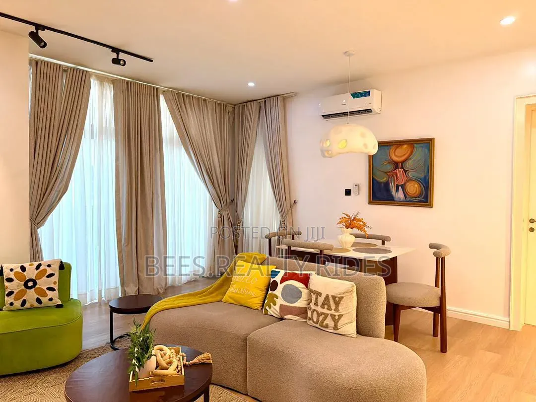 Brand New 1 Bedroom With a Pool, Ps5, Balcony a Washing Machine