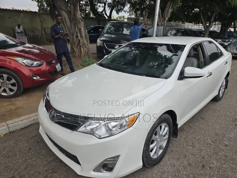 Toyota Camry 2014 White