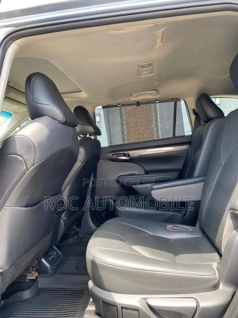Toyota Highlander 2020 Blue