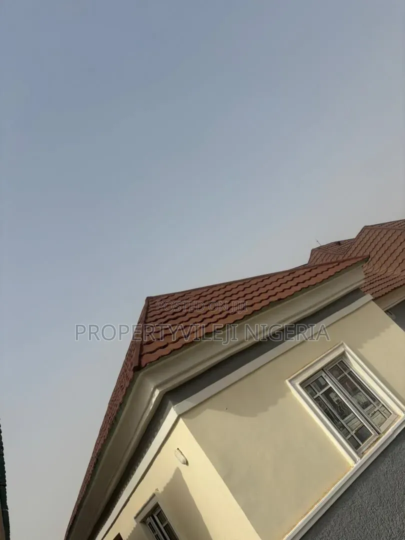 2bdrm Bungalow in Sabon Lugbe for sale