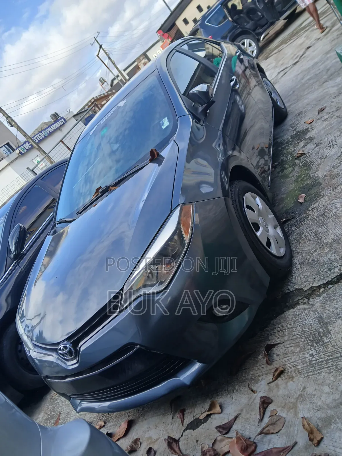 Toyota Corolla LE Eco 4dr Sedan (1.8L 4cyl CVT) 2015 Blue