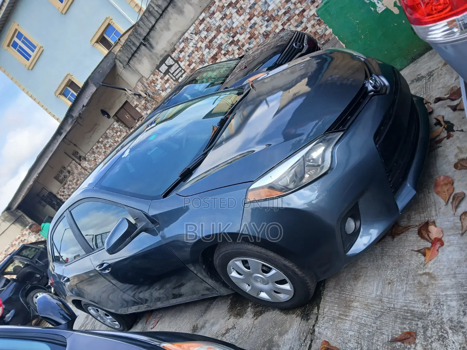 Toyota Corolla LE Eco 4dr Sedan (1.8L 4cyl CVT) 2015 Blue