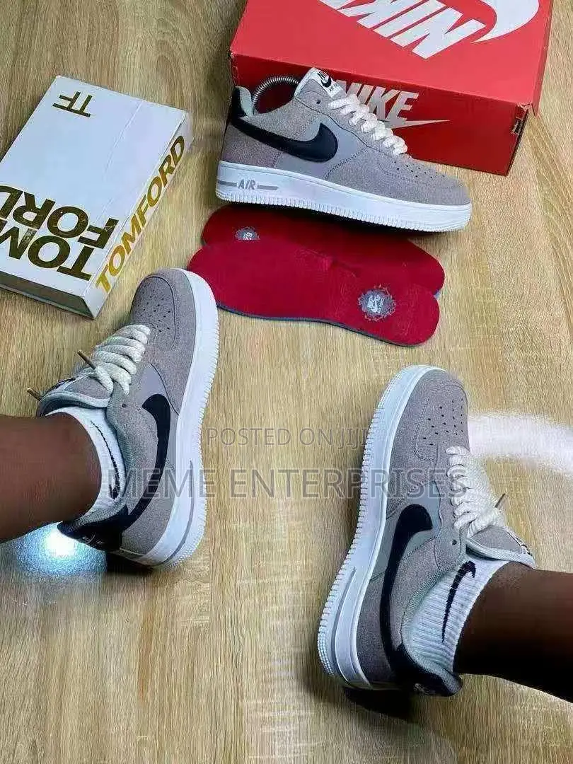 Grey_mixed Af