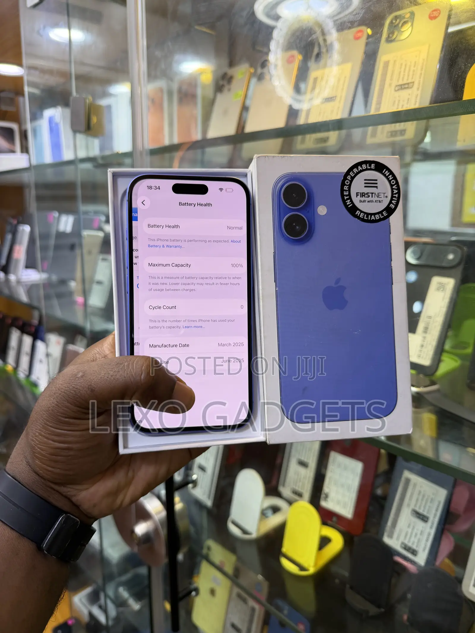 New Apple iPhone 16 128 GB Blue