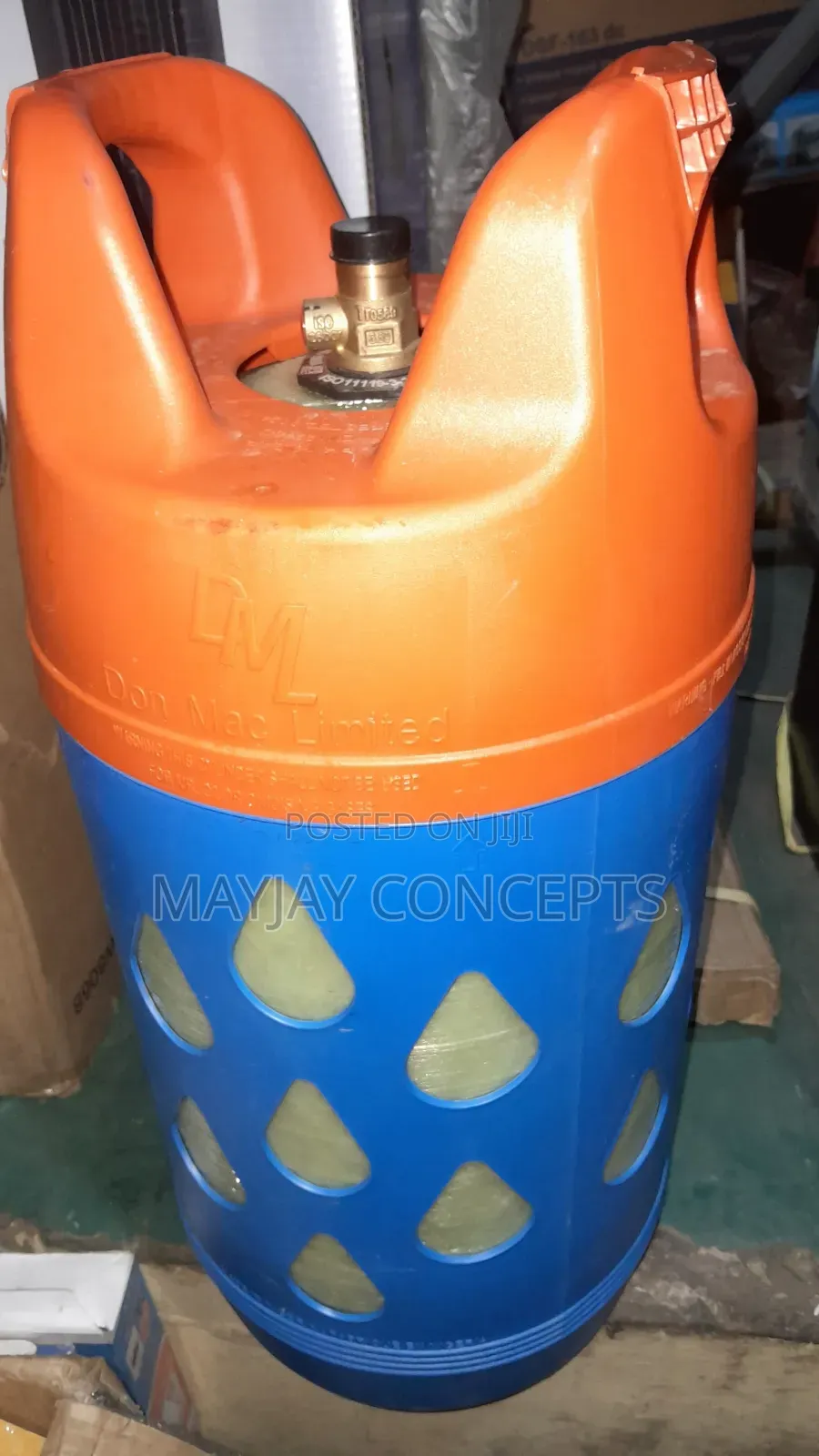 12.5kg Donmac Fibre Lightweight Cylinder for Indoor and Outdoor Use