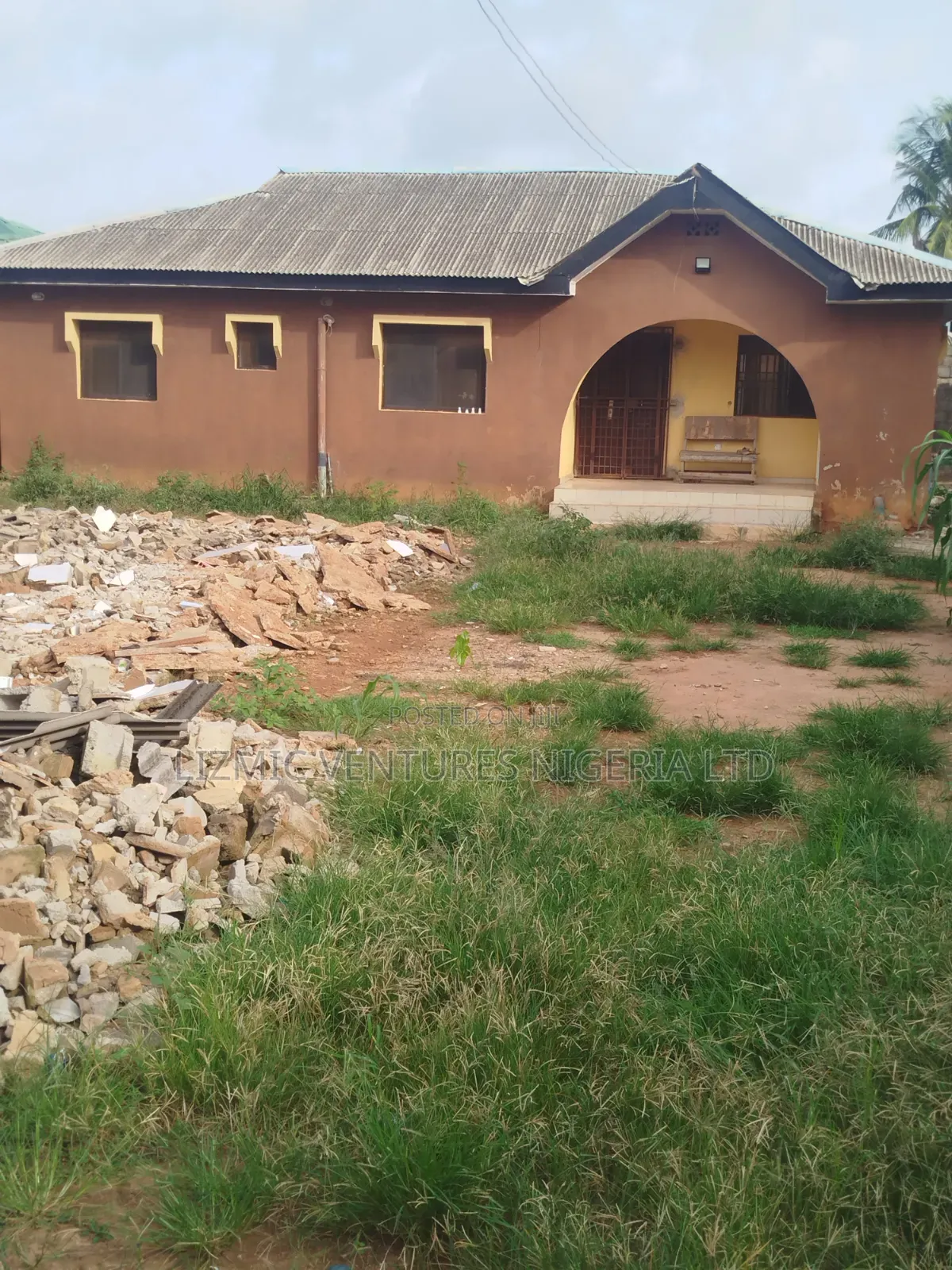 Furnished 3bdrm Bungalow in Agric Estate, Igando / Ikotun/Igando