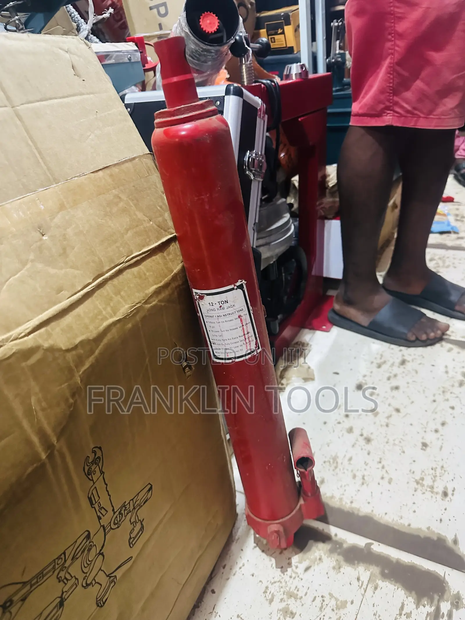 12-Ton Hydraulic Long Ram Jack