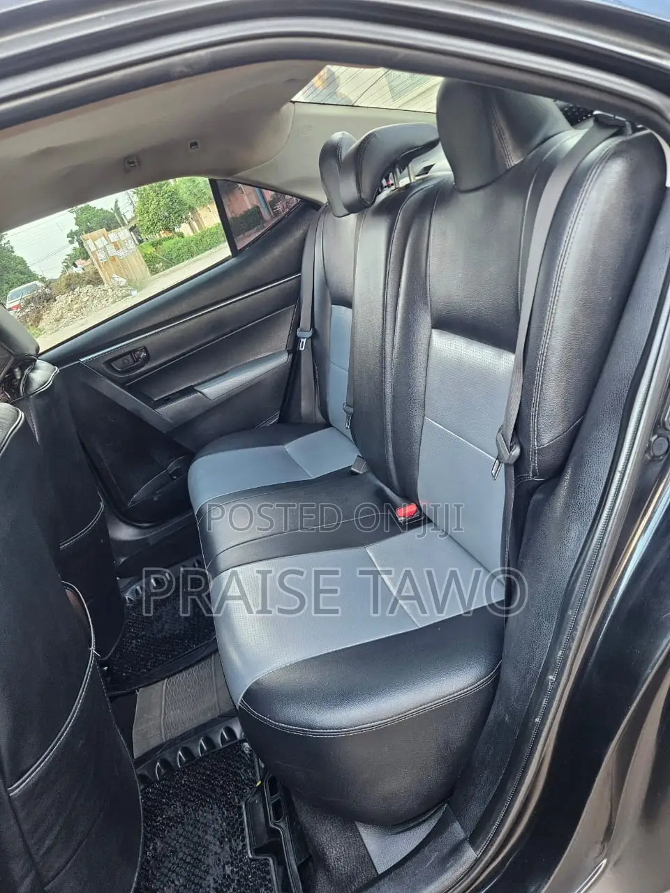 Toyota Corolla 2015 Black