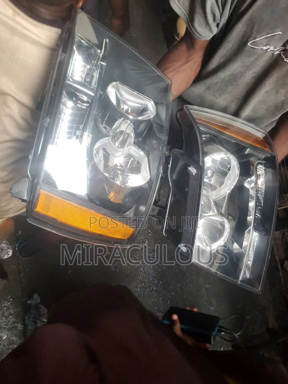 Headlight Chevrolet Suburban 2010 Model Set