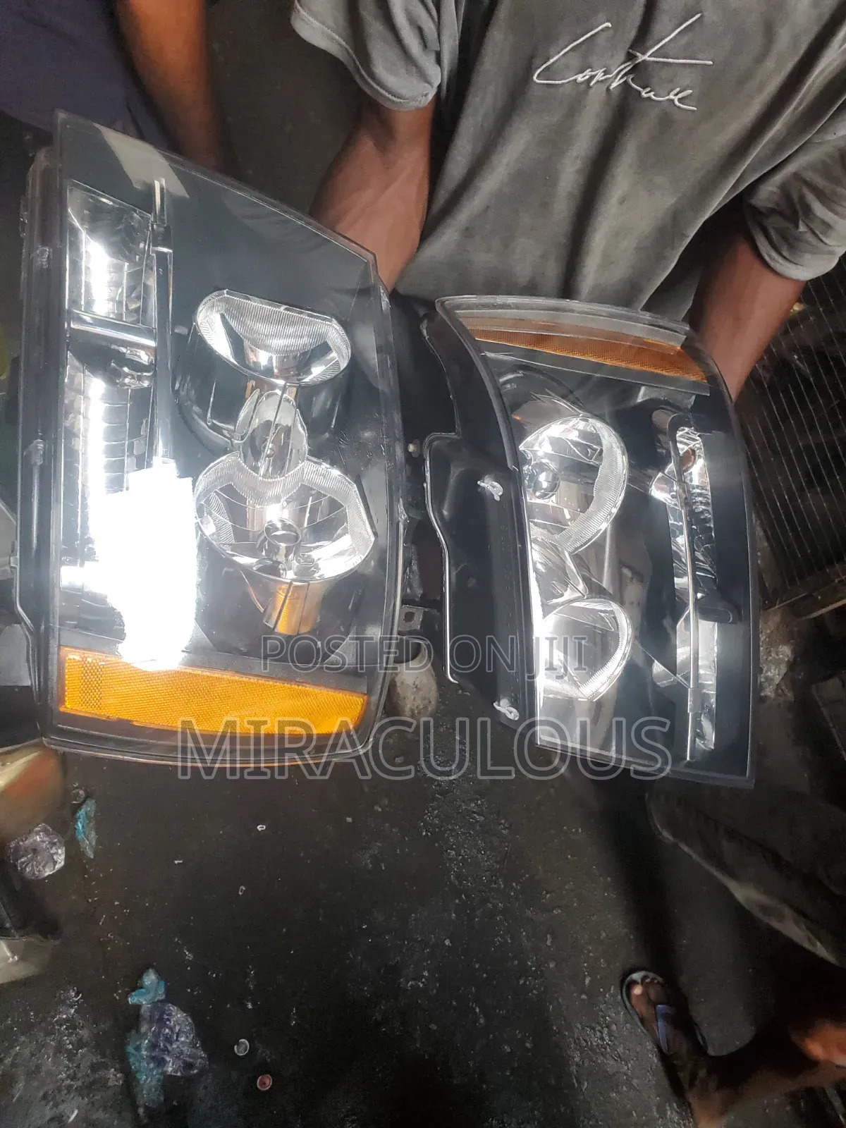 Headlight Chevrolet Suburban 2010 Model Set