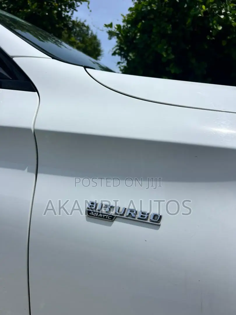 Mercedes-Benz C43 4Matic Sedan AWD (3.0L V6 9AM) 2017 White