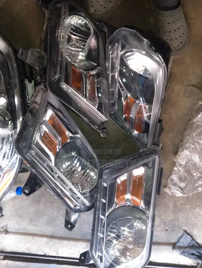 Headlights Ford Mustang 2011