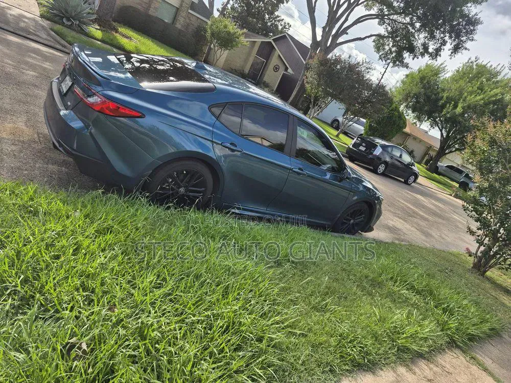 Toyota Camry 2025 Blue