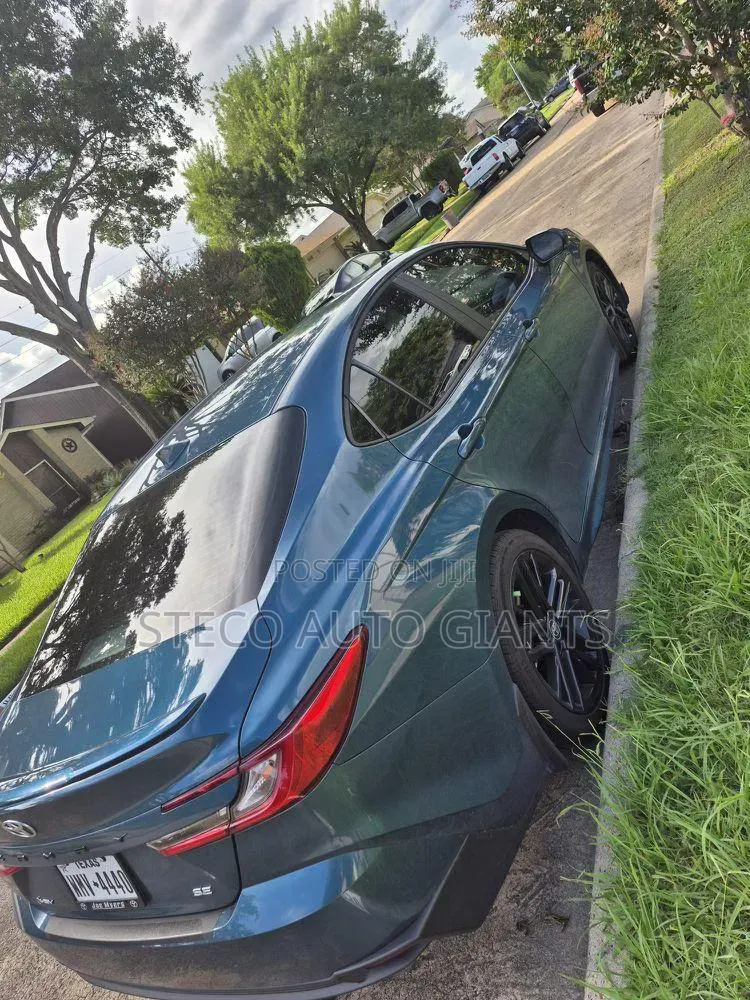 Toyota Camry 2025 Blue