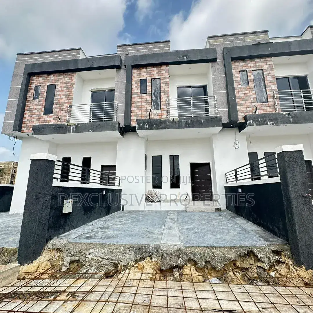2bdrm Duplex in Lekki Expressway for sale