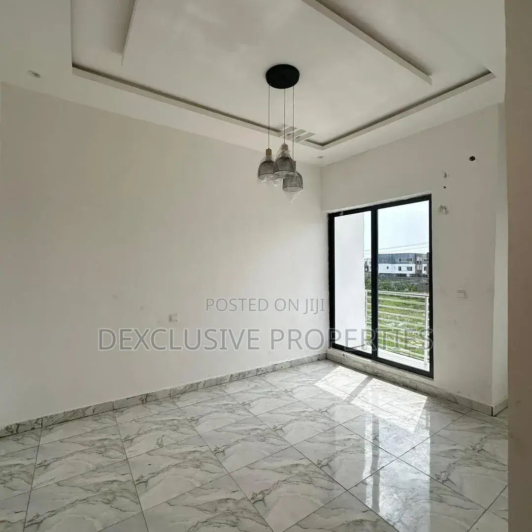2bdrm Duplex in Lekki Expressway for sale