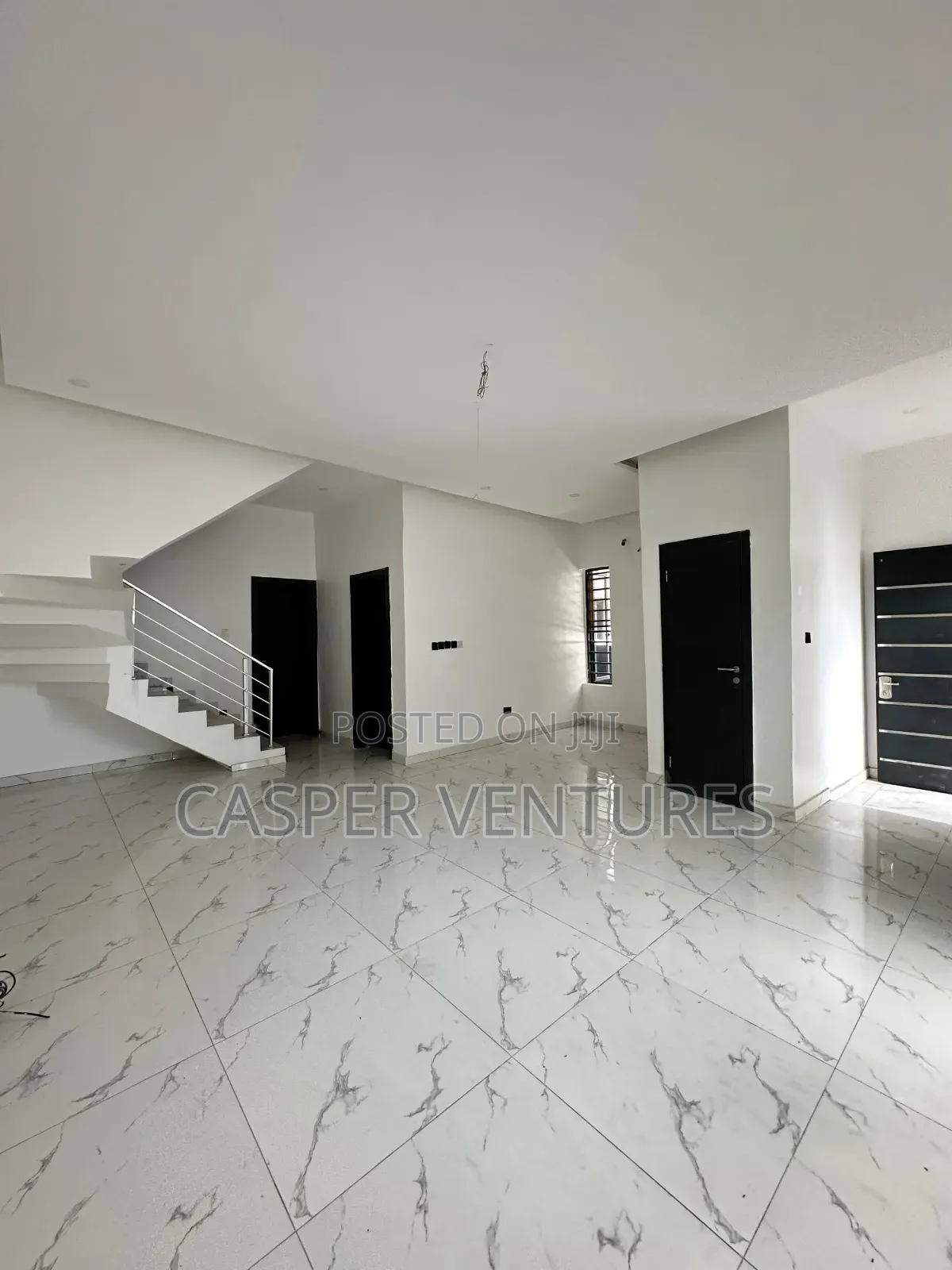4bdrm Duplex in Vgc for sale