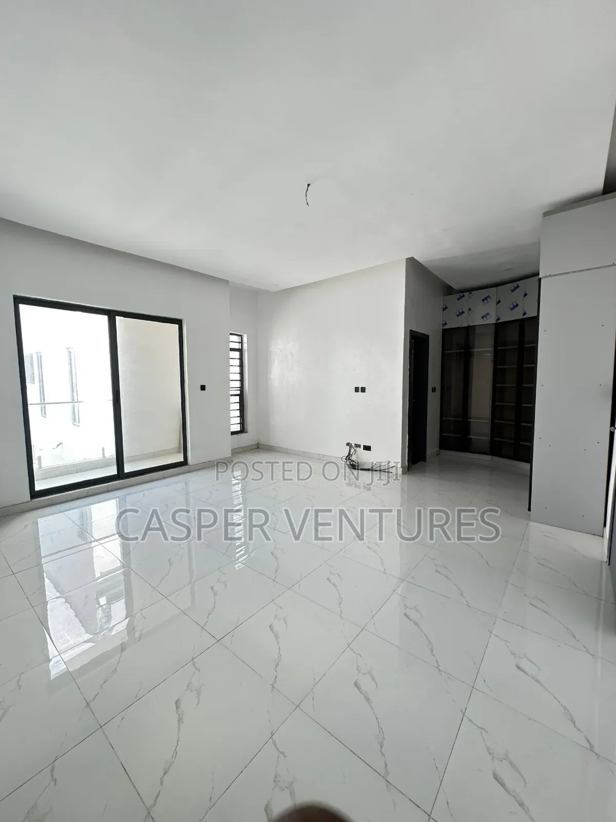 4bdrm Duplex in Vgc for sale