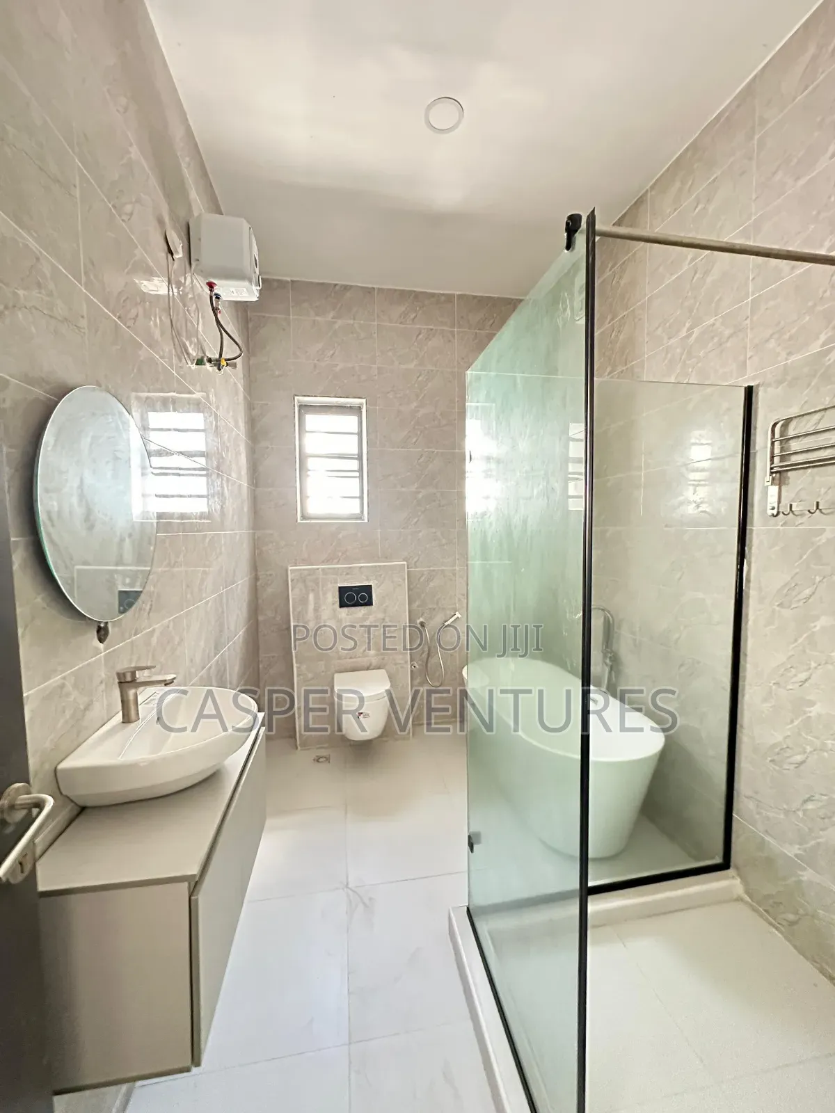 4bdrm Duplex in Vgc for sale