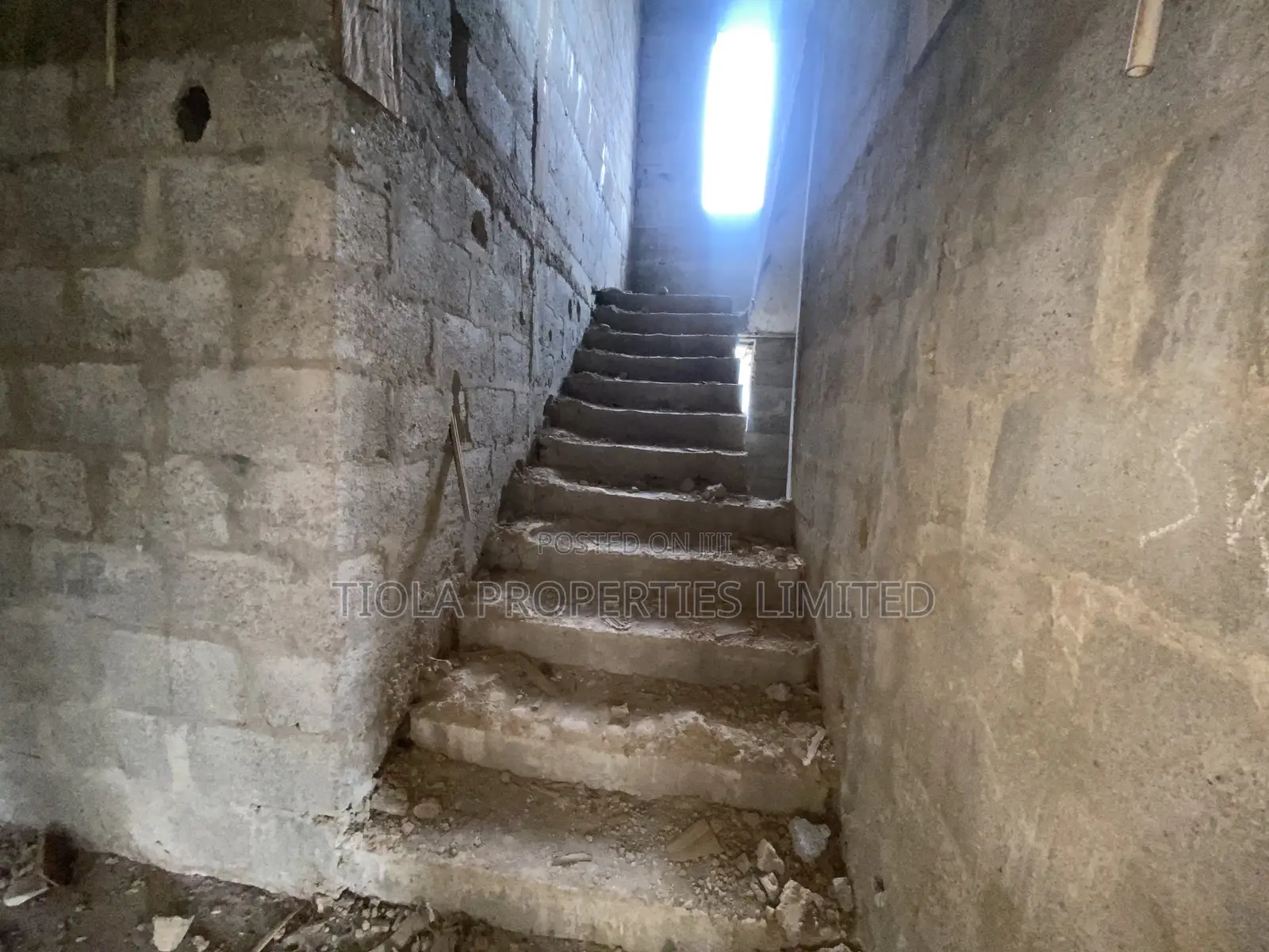 4bdrm Duplex in Pleasant View Estate, Sabon Lugbe for sale