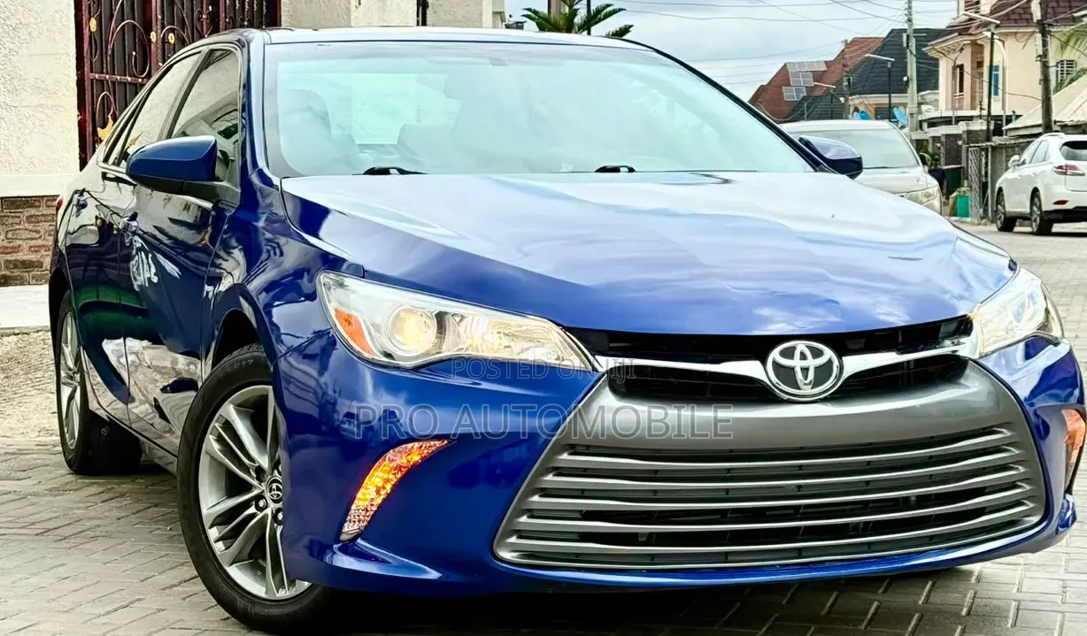 Toyota Camry SE 4dr Sedan (2.5L 4cyl 6A) 2016 Blue