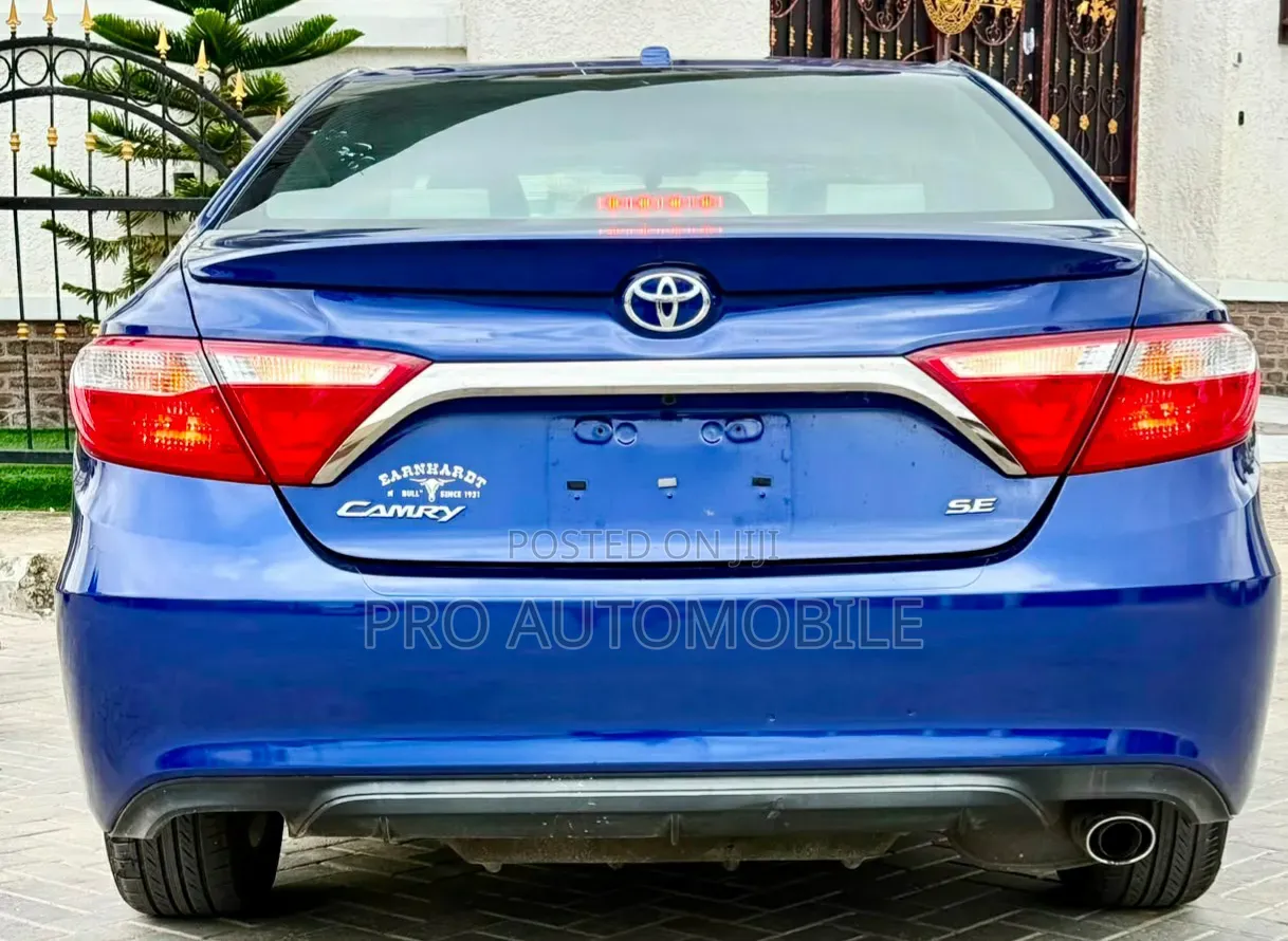 Toyota Camry SE 4dr Sedan (2.5L 4cyl 6A) 2016 Blue