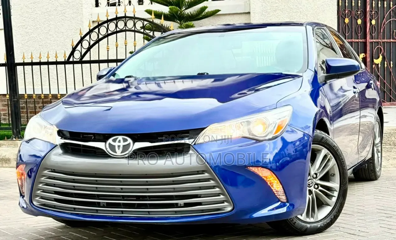 Toyota Camry SE 4dr Sedan (2.5L 4cyl 6A) 2016 Blue