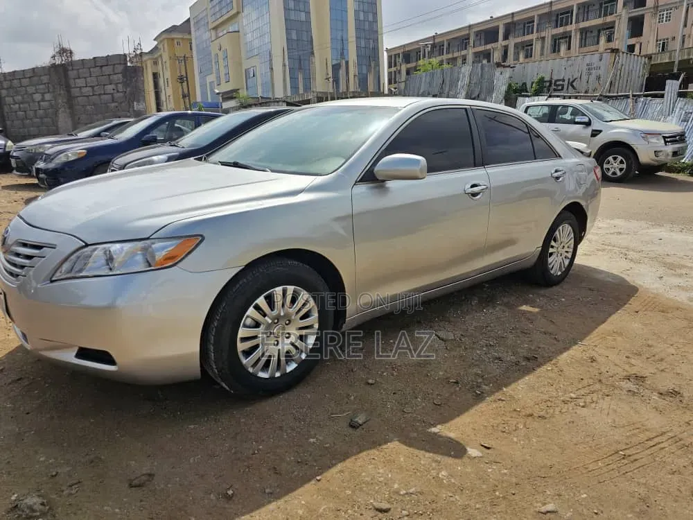 Toyota Camry LE 4dr Sedan (2.4L 4cyl 5A) 2008 Silver