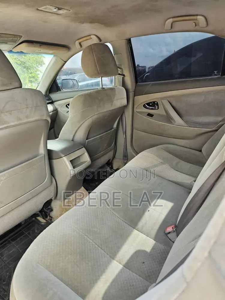 Toyota Camry LE 4dr Sedan (2.4L 4cyl 5A) 2008 Silver