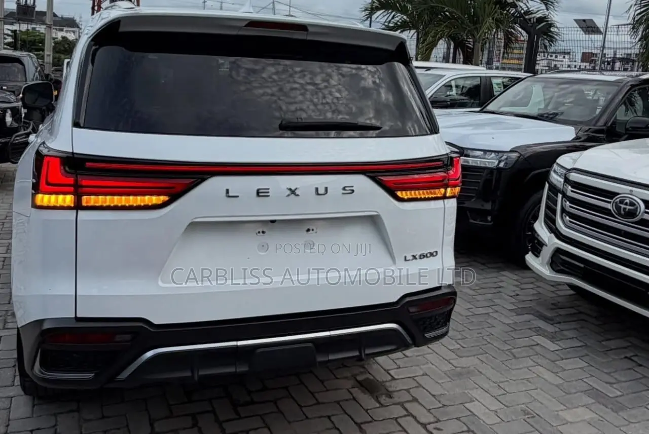 Lexus LX 600 2023 Off white