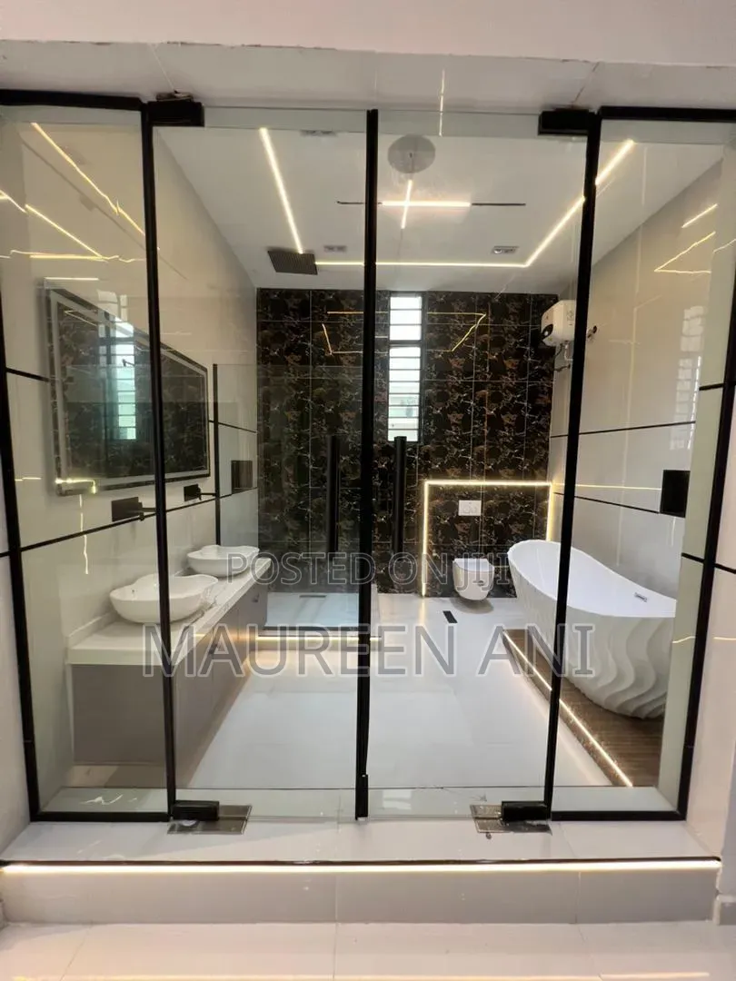 5bdrm Duplex in Cheron, Chevron for sale