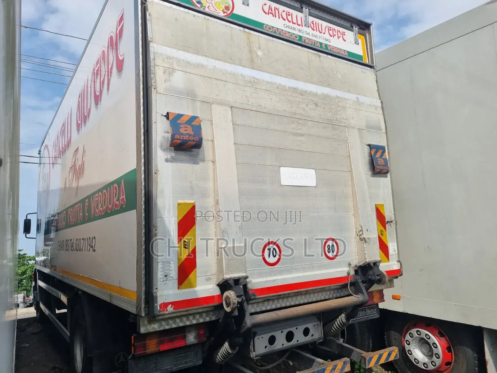 Mercedes Benz 1824 Atego Cargo Truck