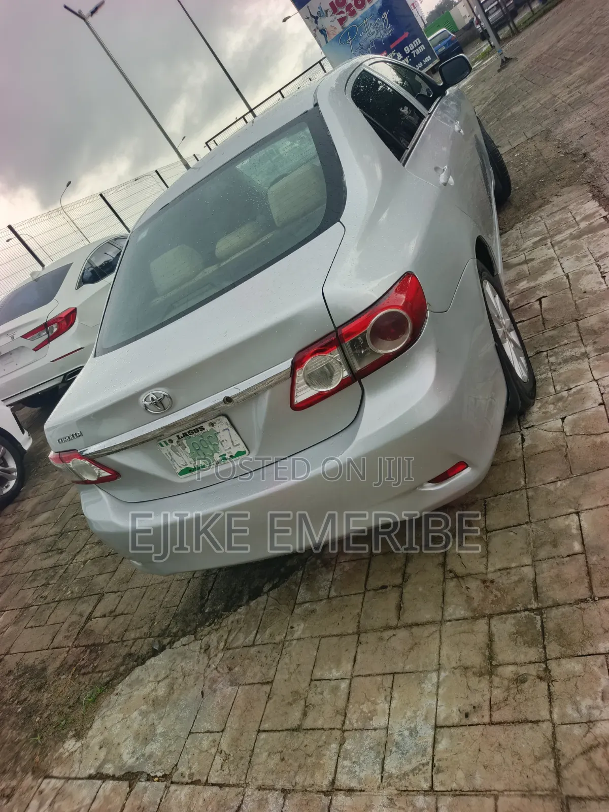 Toyota Corolla L 4dr Sedan (1.8L 4cyl 5M) 2013 Silver