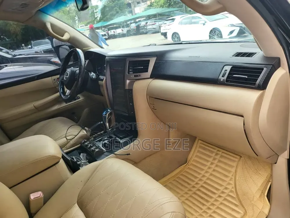 Lexus LX 570 2012 Black