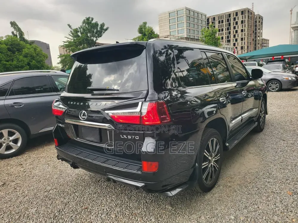 Lexus LX 570 2012 Black