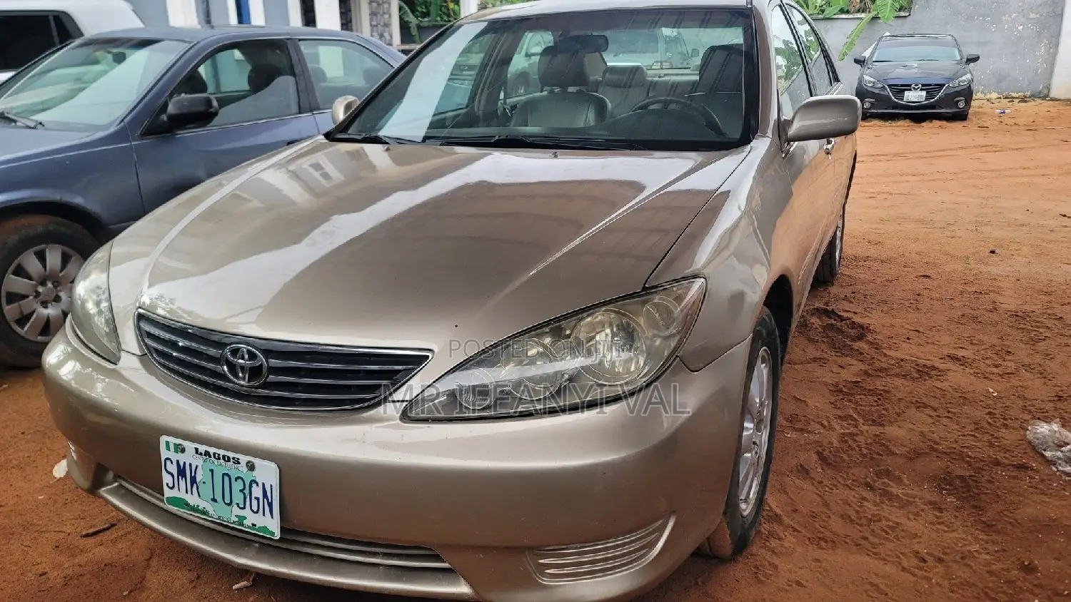 Toyota Camry XLE 4dr Sedan (2.4L 4cyl 5A) 2006 Gold