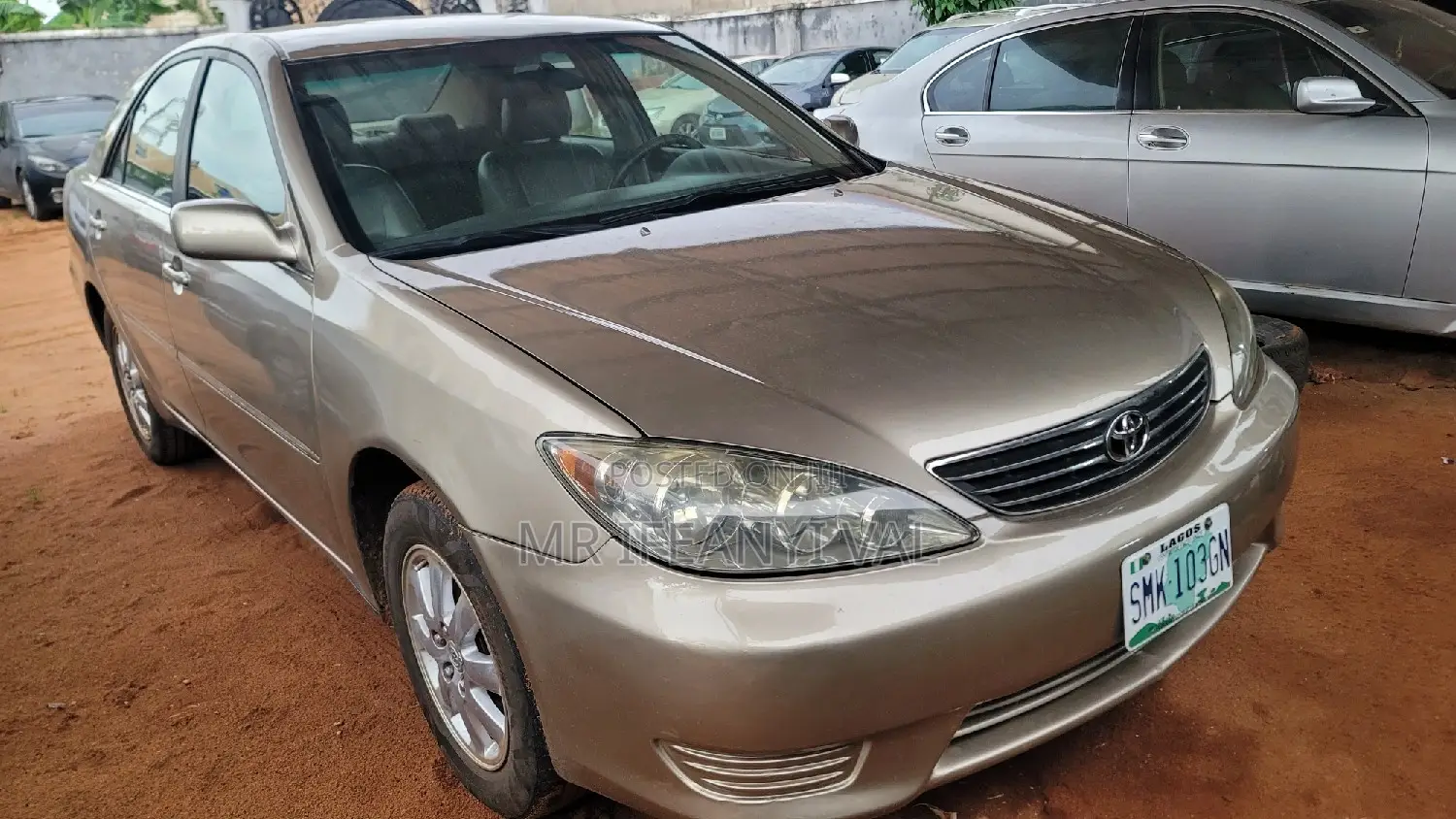 Toyota Camry XLE 4dr Sedan (2.4L 4cyl 5A) 2006 Gold