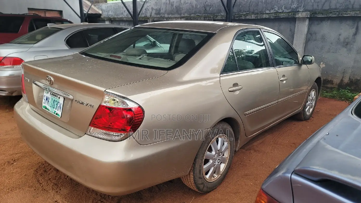 Toyota Camry XLE 4dr Sedan (2.4L 4cyl 5A) 2006 Gold