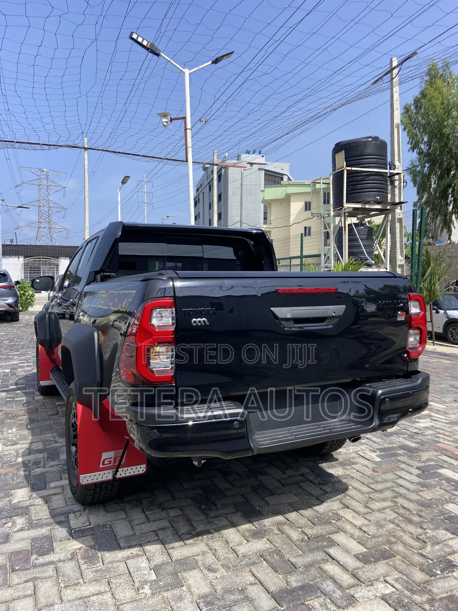New Toyota Hilux 2025 Black