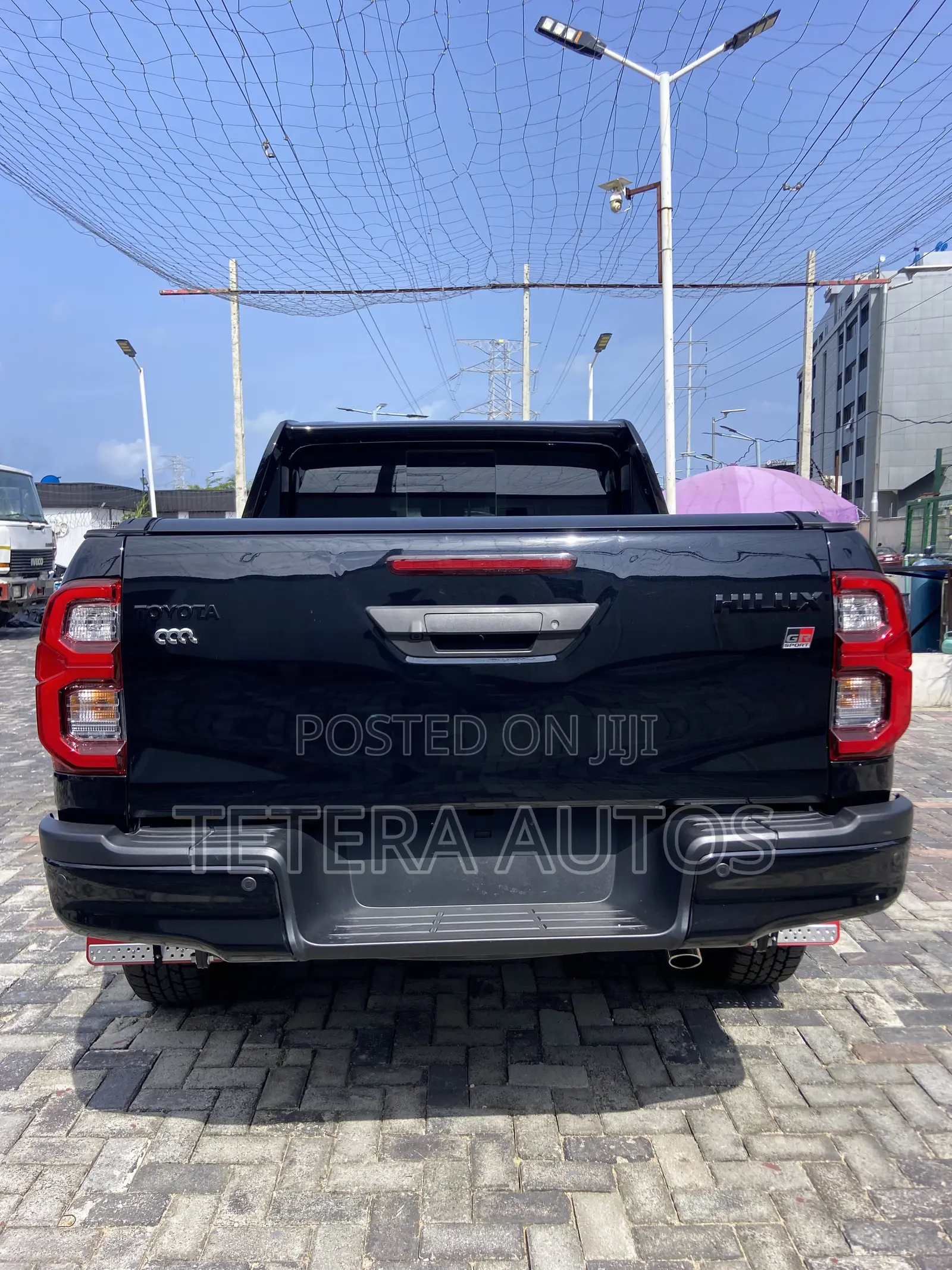 New Toyota Hilux 2025 Black