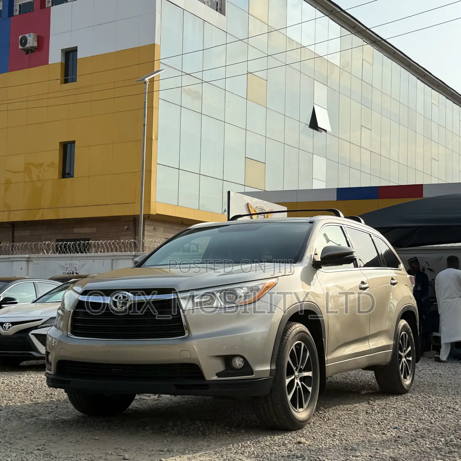 Toyota Highlander 2015 Gold