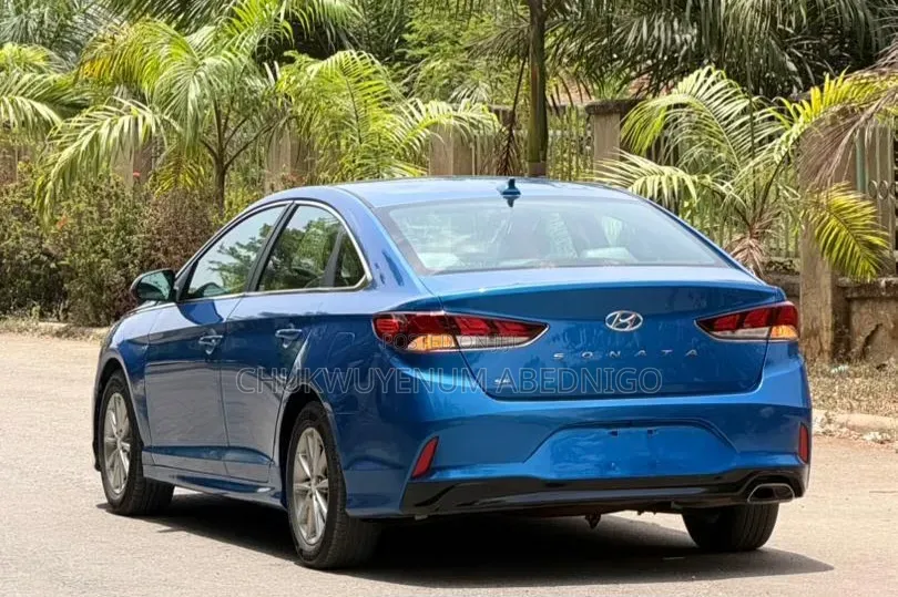 Hyundai Sonata SE 2019 Blue